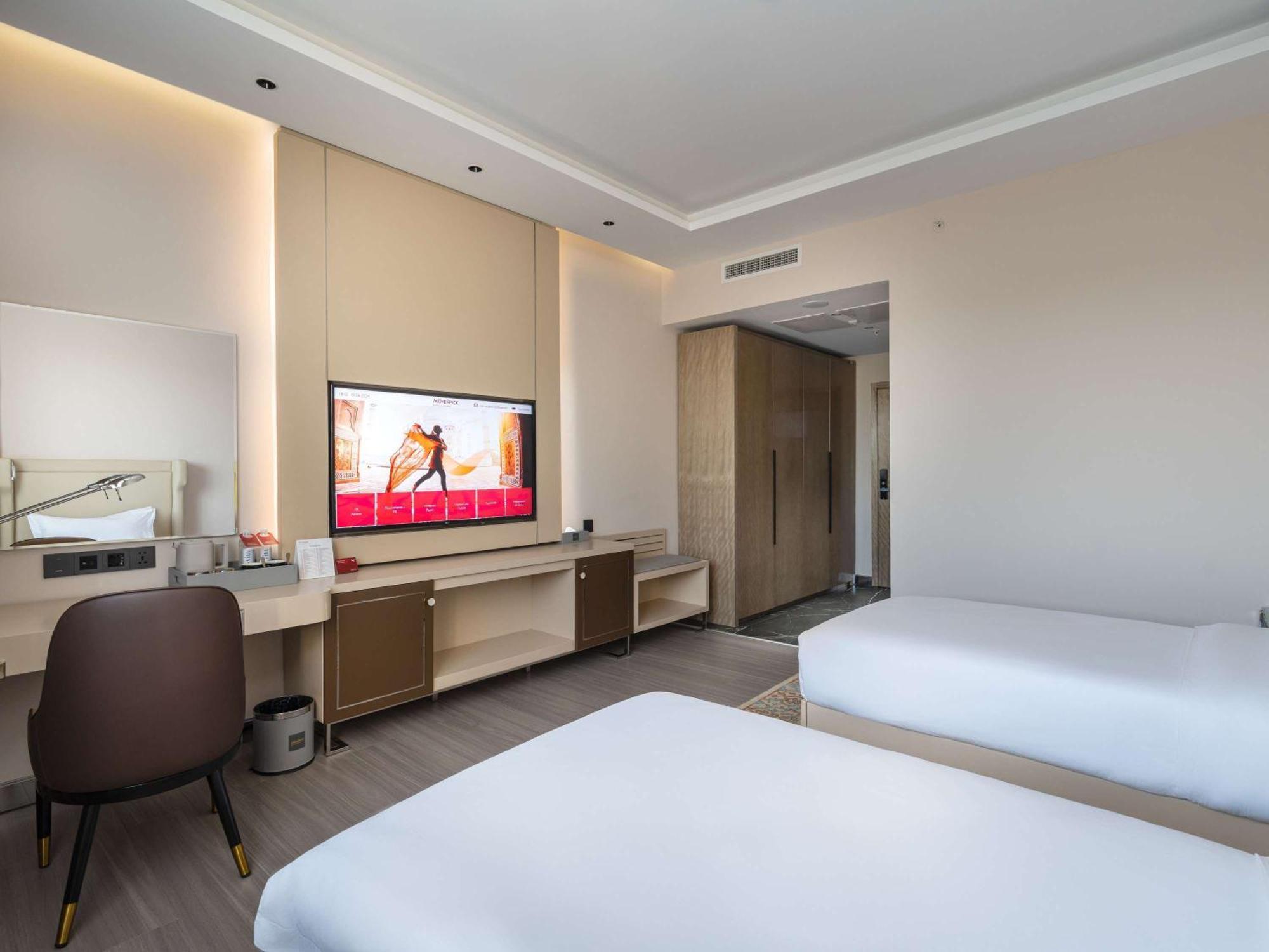 Moevenpick 撒马尔罕 外观 照片