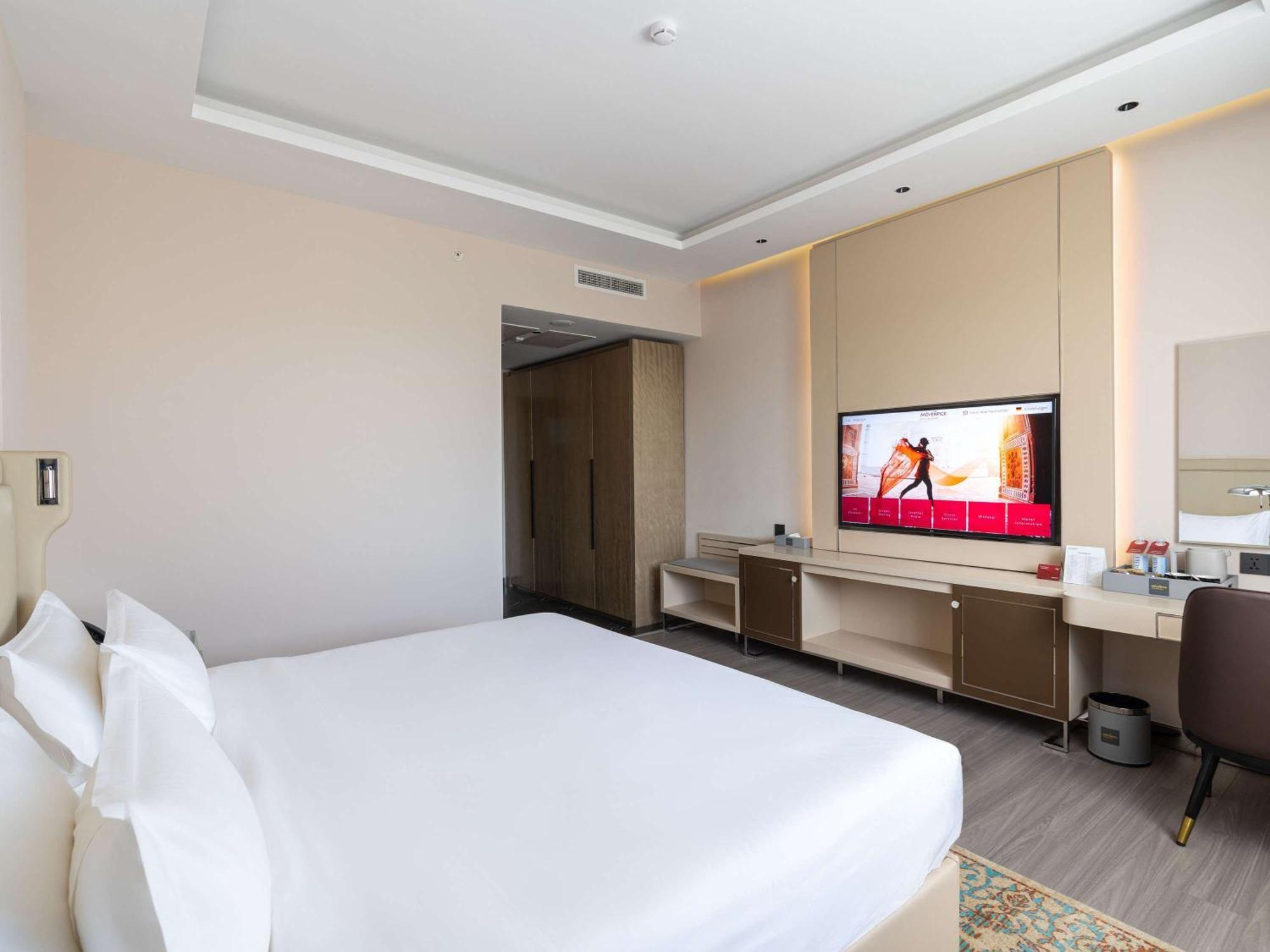 Moevenpick 撒马尔罕 外观 照片